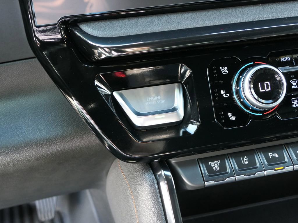 Used 2024 GMC Sierra 2500 AT4 w/ AT4 Preferred Package image 17