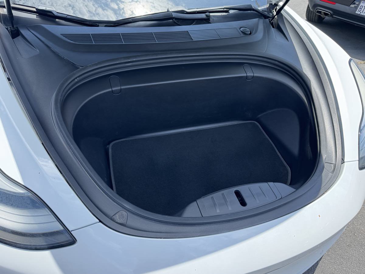 Used 2018 Tesla Model 3 Performance AWD/4WD image 9