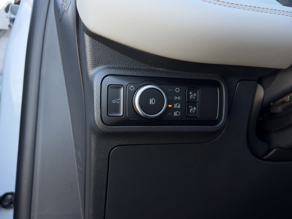 New 2026 Ford Explorer Active w/ Active Comfort Package image 59