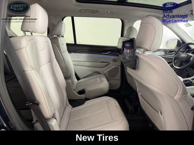 Used 2023 Jeep Grand Cherokee L Overland w/ Rear Seat Video Group I AWD/4WD image 19