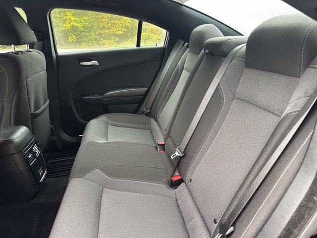 Used 2020 Dodge Charger SXT w/ Blacktop Package AWD/4WD image 17