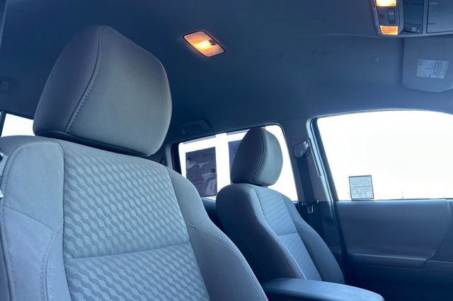 Certified 2022 Toyota Tacoma SR5 w/ Technology Package image 20
