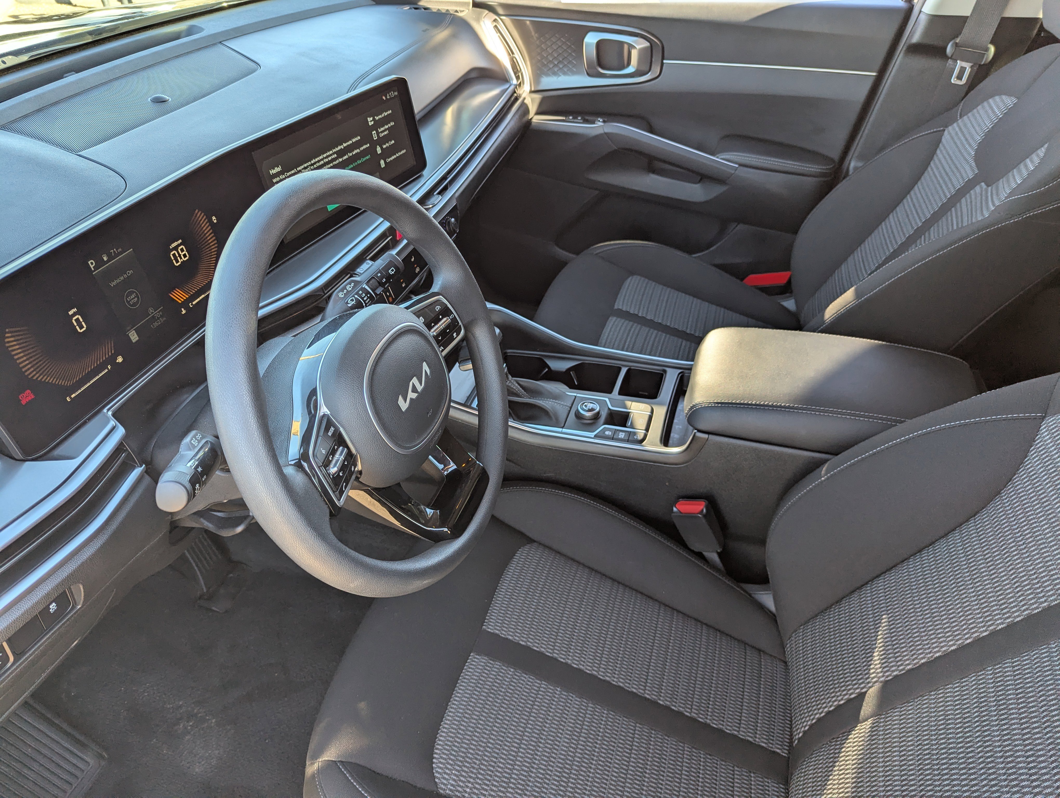 Certified 2025 Kia Sorento LX image 19