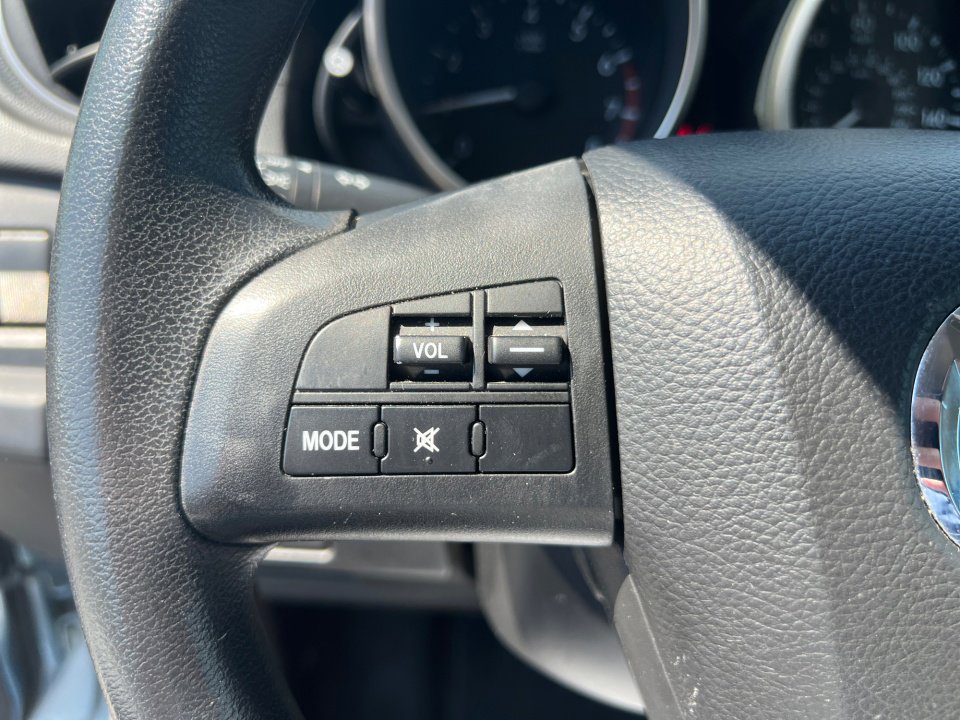 Used 2012 MAZDA MAZDA5 Sport FWD image 24