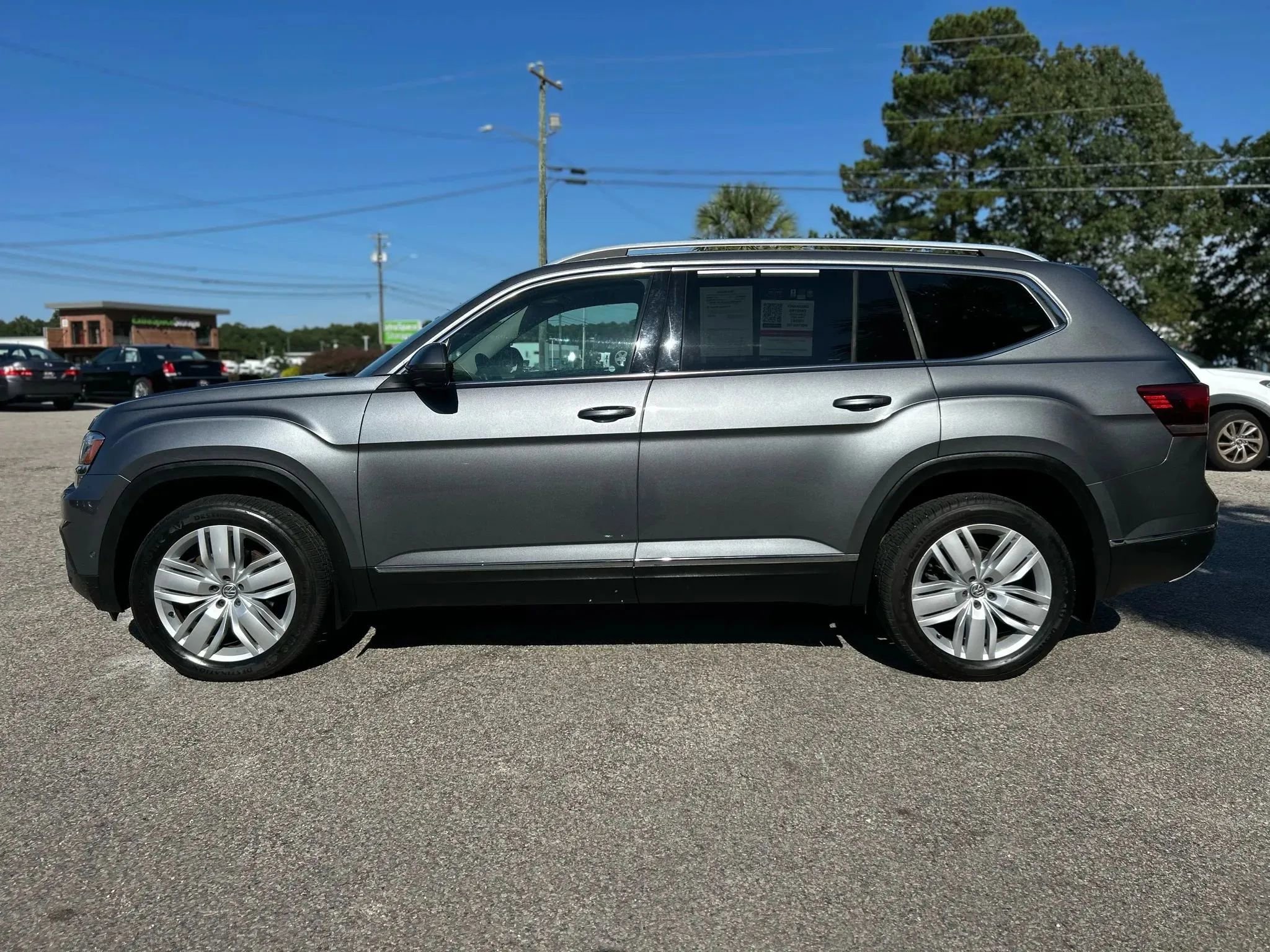 Used 2018 Volkswagen Atlas SEL Premium image 10