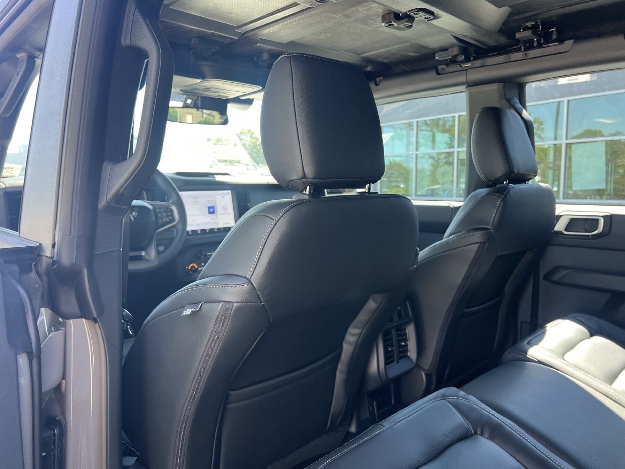 New 2026 Ford Bronco 4-Door AWD/4WD image 33