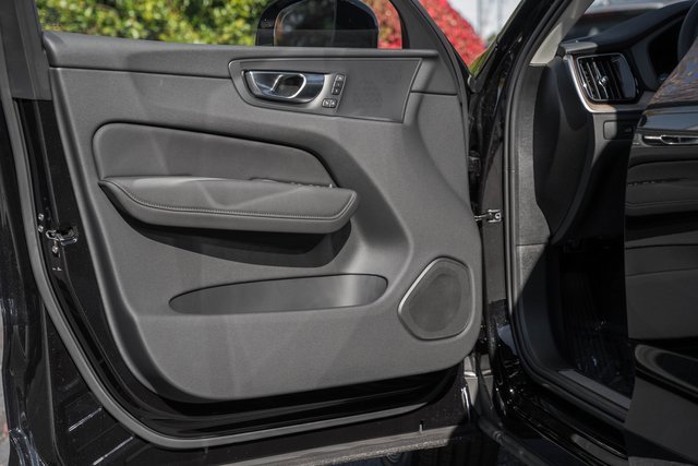 New 2026 Volvo XC60 B5 Plus w/ Protection Package Premier image 33