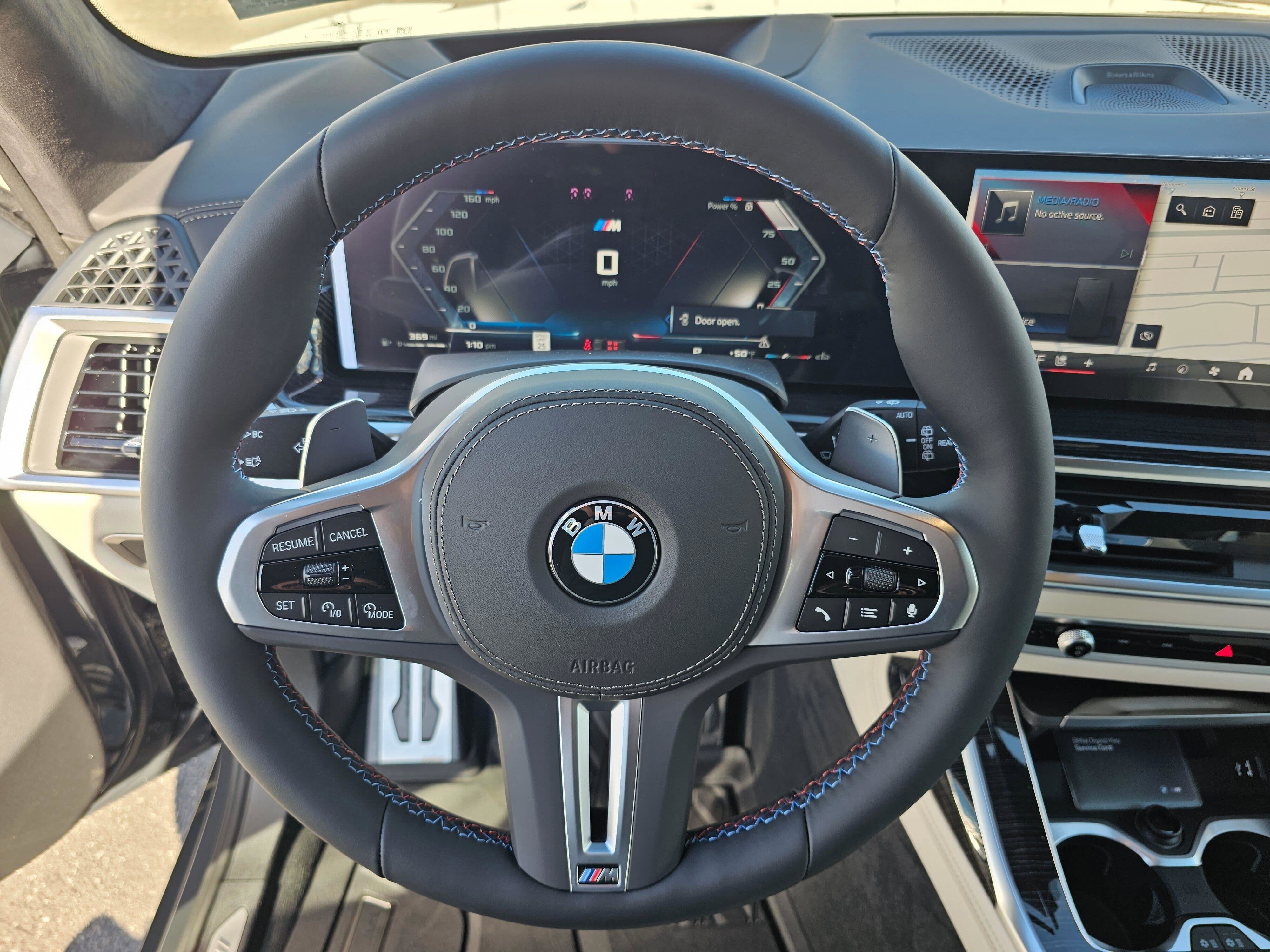 New 2026 BMW X7 M60i image 17