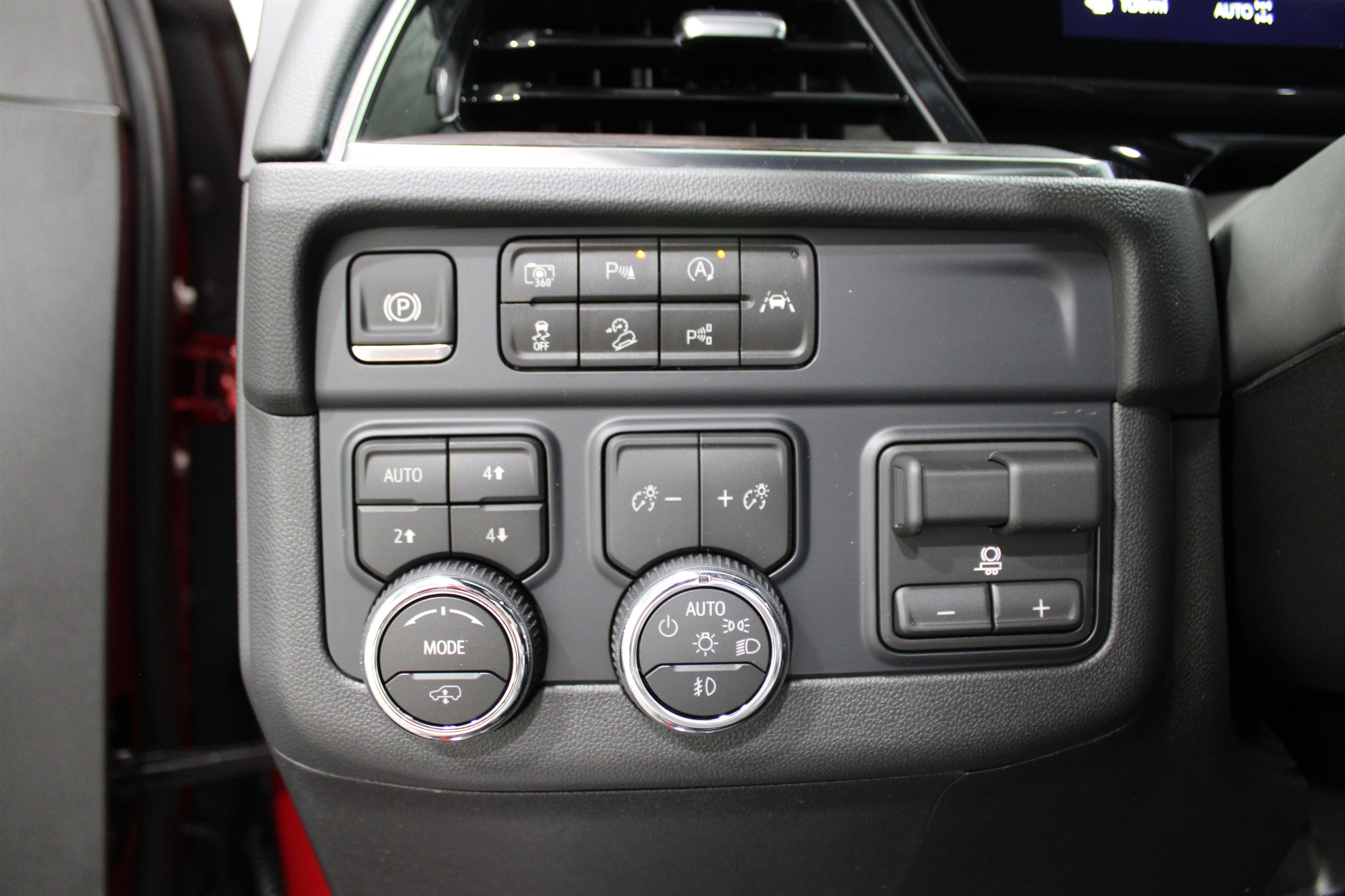 New 2026 Chevrolet Suburban Z71 w/ Z71 Off-Road Package image 10