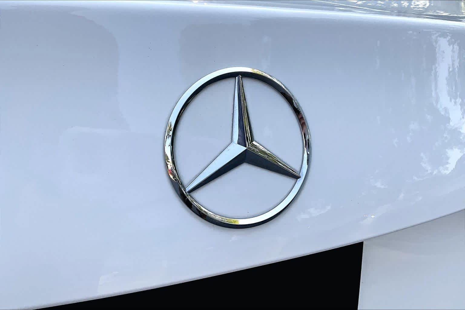 Used 2022 Mercedes-Benz C 300 Sedan image 31