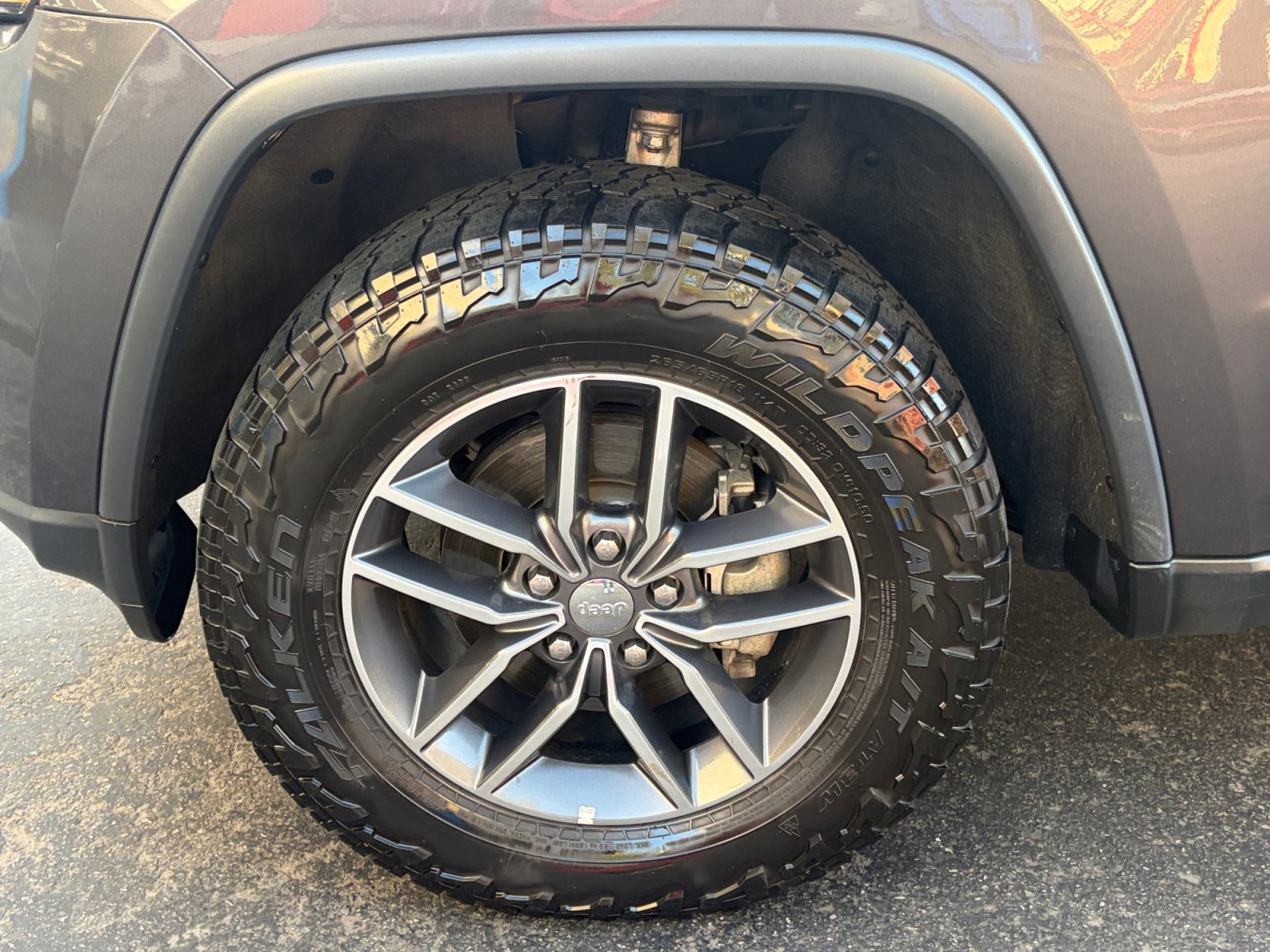 Used 2017 Jeep Grand Cherokee Limited w/ Trailer Tow Group IV AWD/4WD image 11