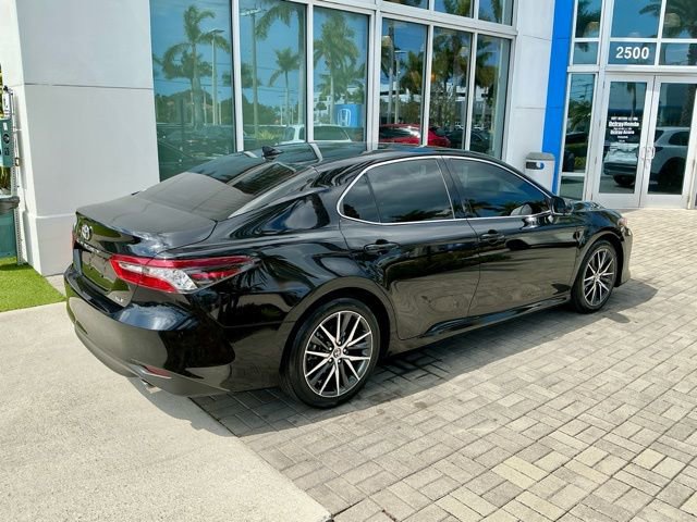 Used 2023 Toyota Camry XLE w/ Navigation Package image 6