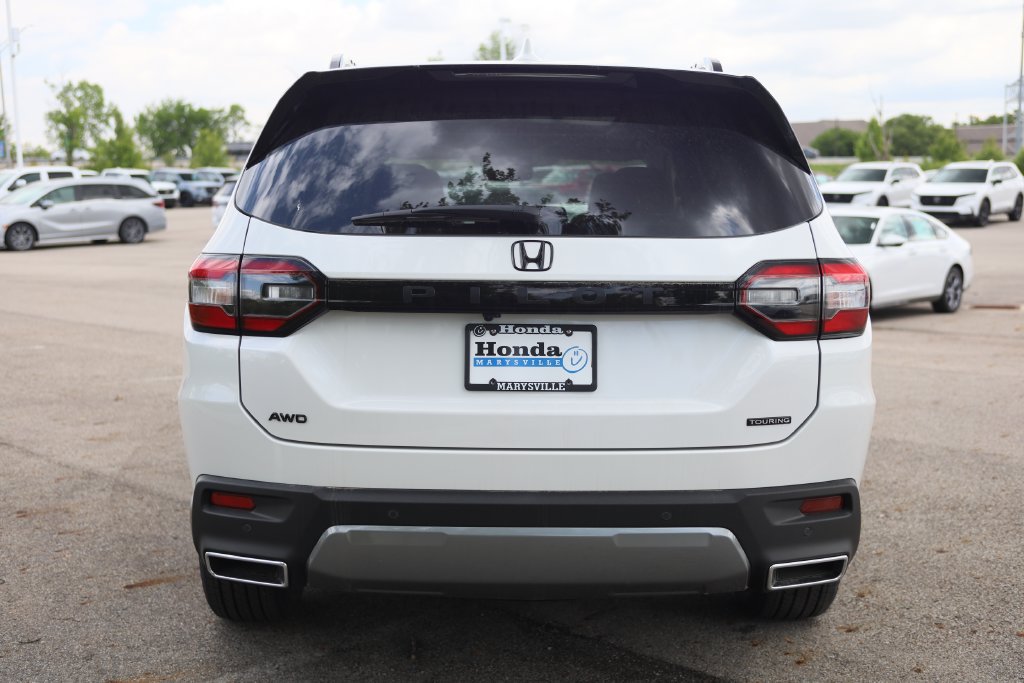 New 2026 Honda Pilot Touring image 5