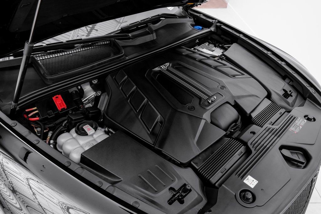 Used 2023 Bentley Bentayga image 59