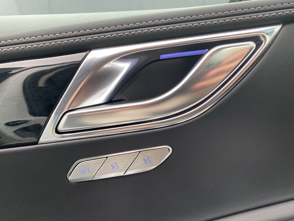 Certified 2025 Genesis GV80 2.5T image 31