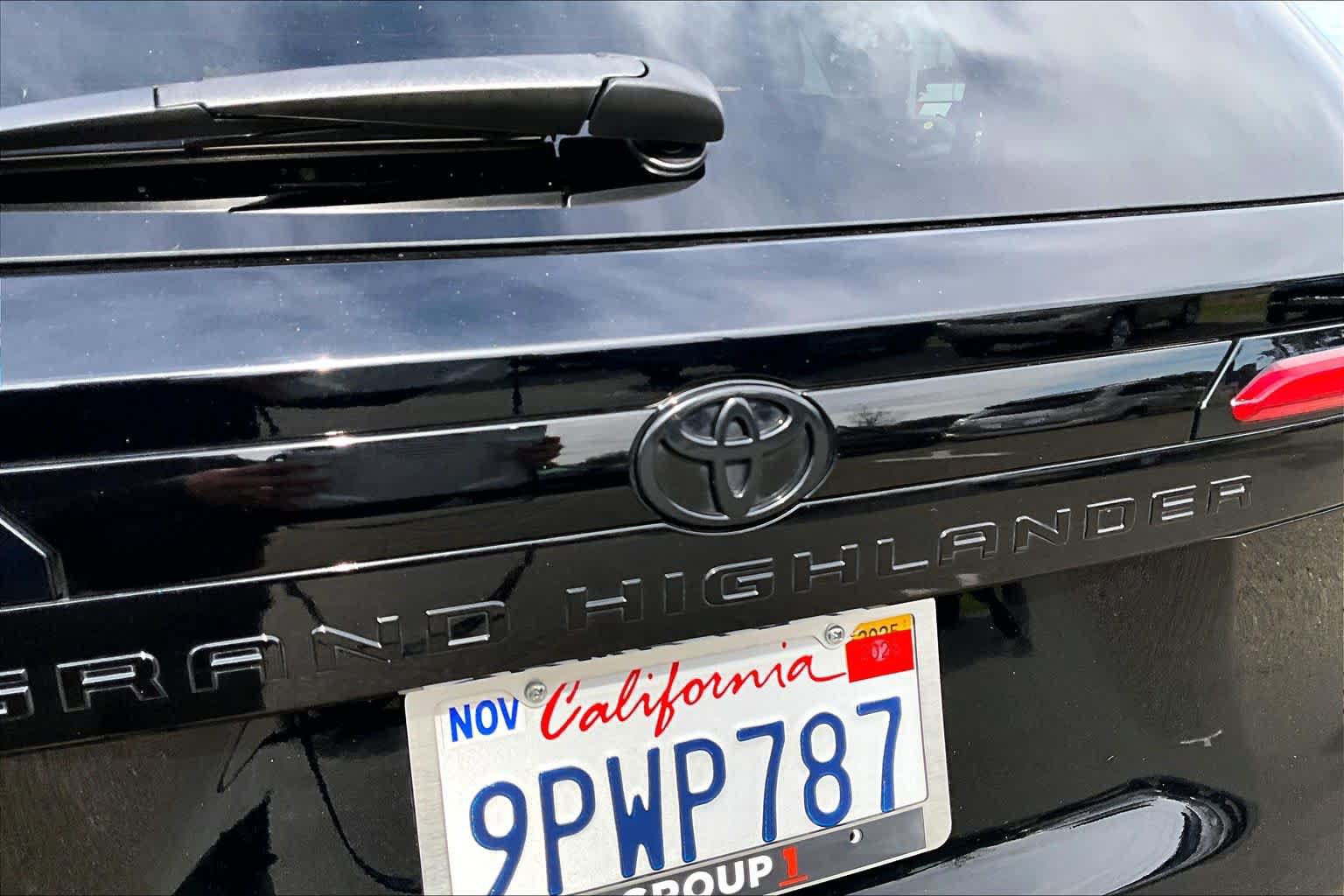 Certified 2024 Toyota Grand Highlander AWD image 30