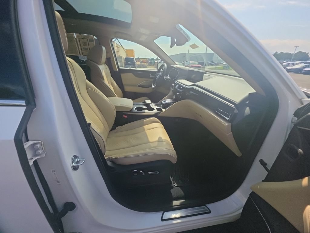 Certified 2023 Acura MDX w/ Advance Package AWD/4WD image 35