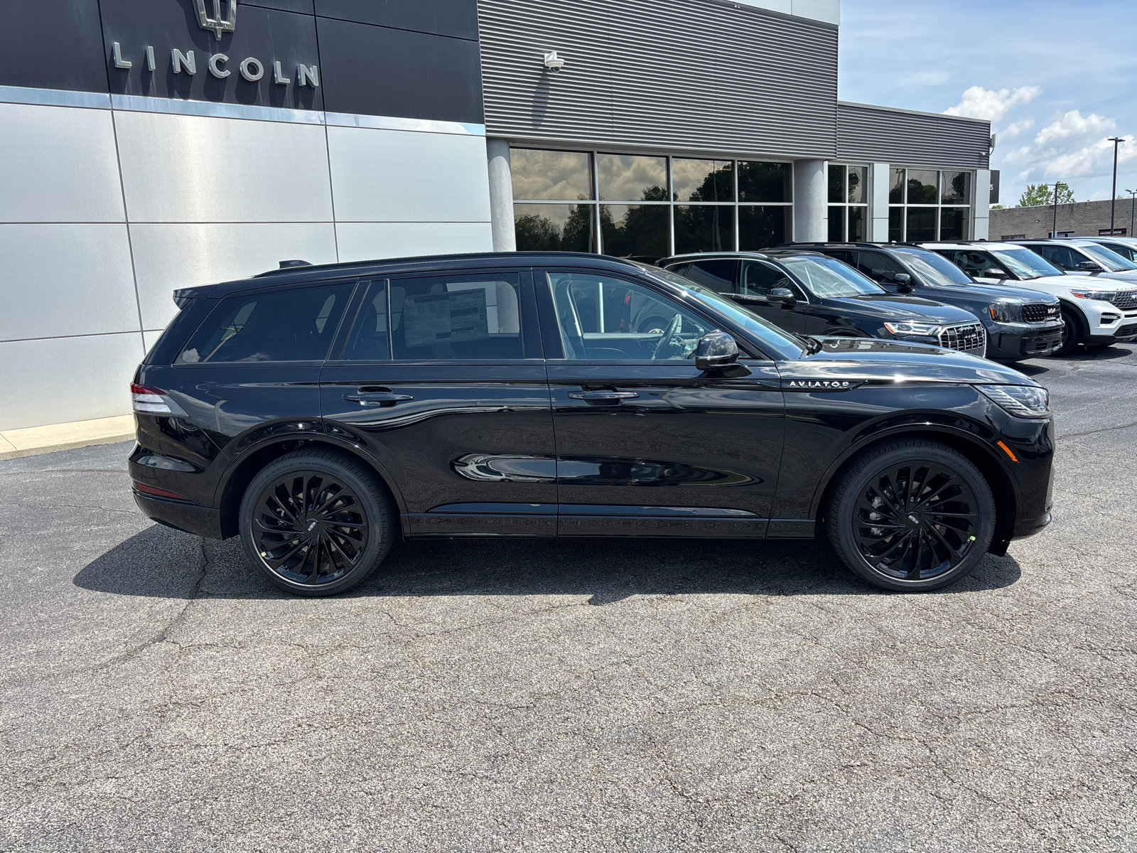 New 2026 Lincoln Aviator Reserve AWD/4WD image 8