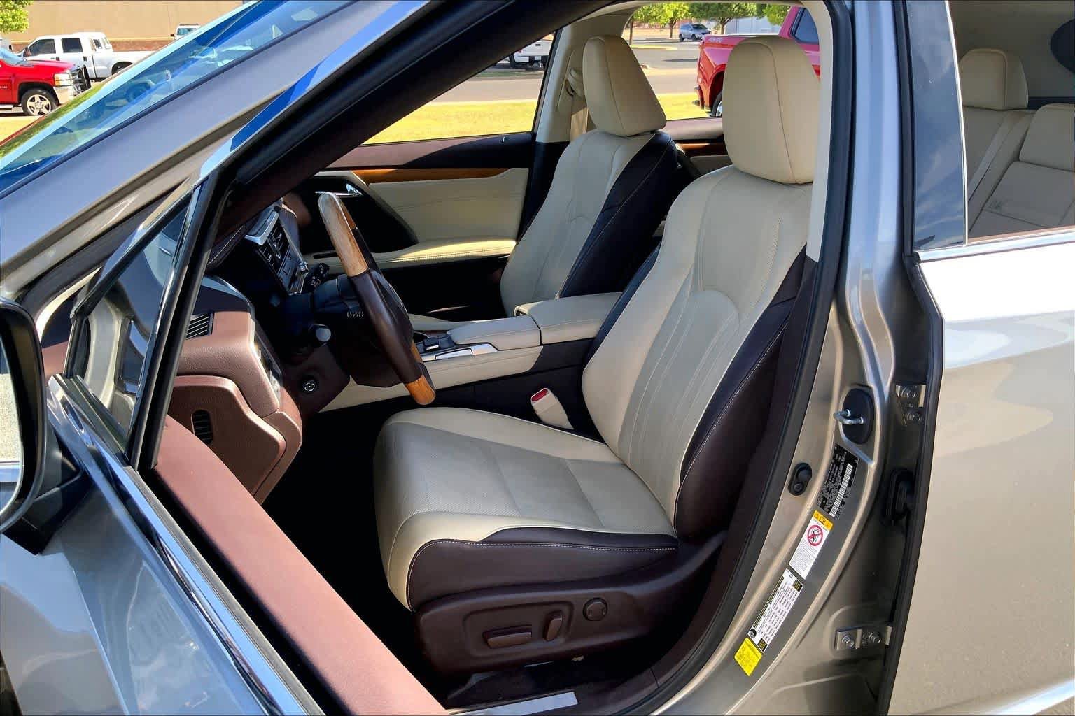 Used 2017 Lexus RX 350 FWD w/ Premium Package image 16