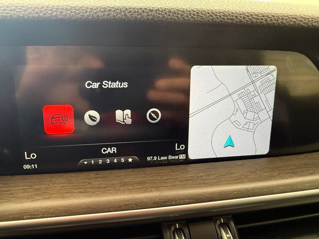 Used 2018 Alfa Romeo Stelvio Ti AWD/4WD image 40
