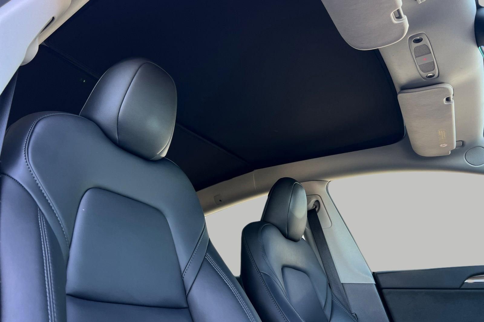 Used 2023 Tesla Model Y Performance AWD/4WD image 19