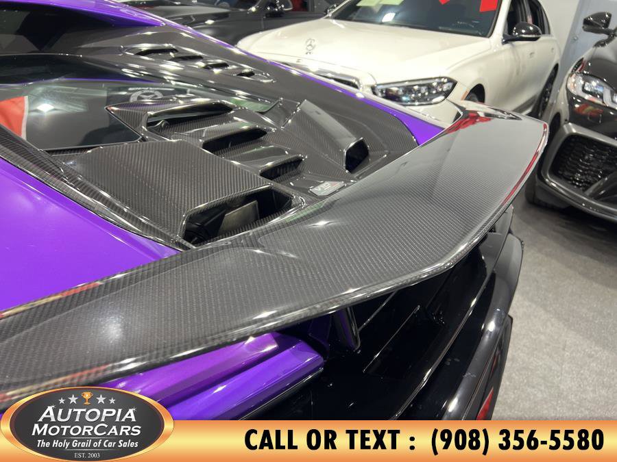 Used 2024 Lamborghini Huracan Tecnica image 13