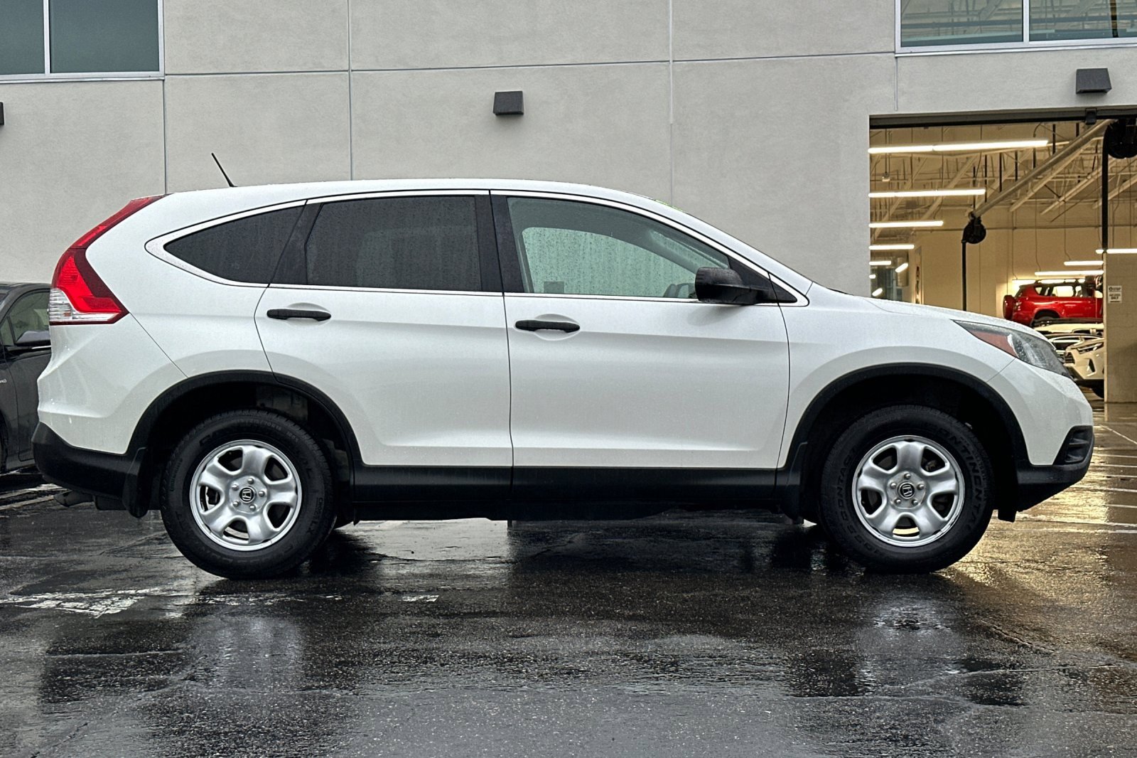 Used 2014 Honda CR-V LX image 3
