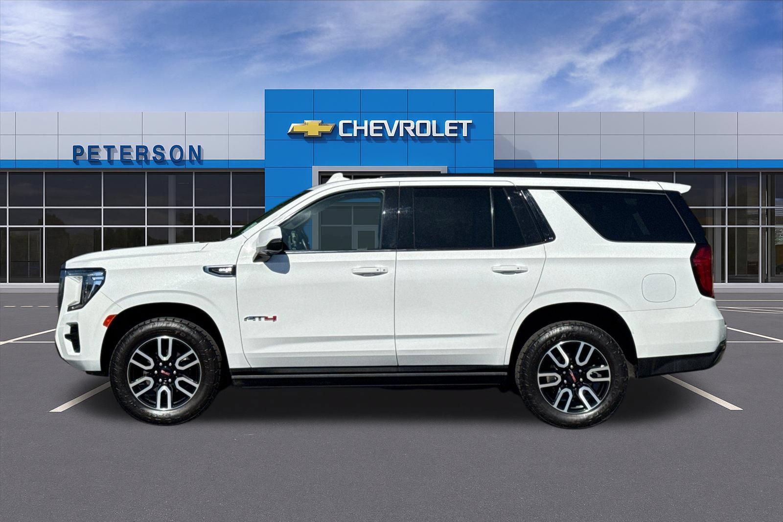 Certified 2022 GMC Yukon AT4 w/ Max Trailering Package AWD/4WD image 7
