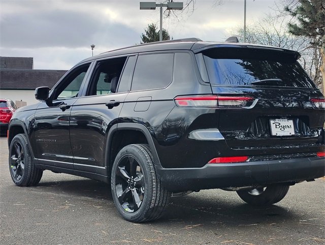 New 2025 Jeep Grand Cherokee L Laredo image 4
