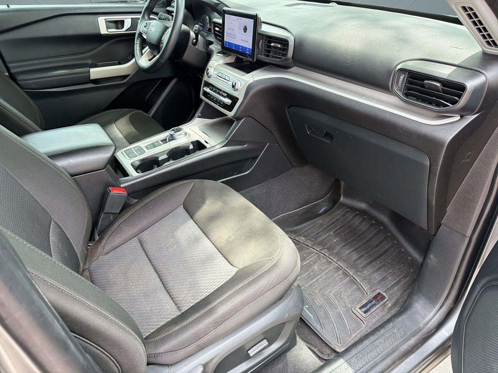 Used 2023 Ford Explorer XLT RWD image 29