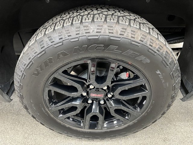 Used 2024 GMC Sierra 1500 Elevation w/ Elevation Premium Package image 14