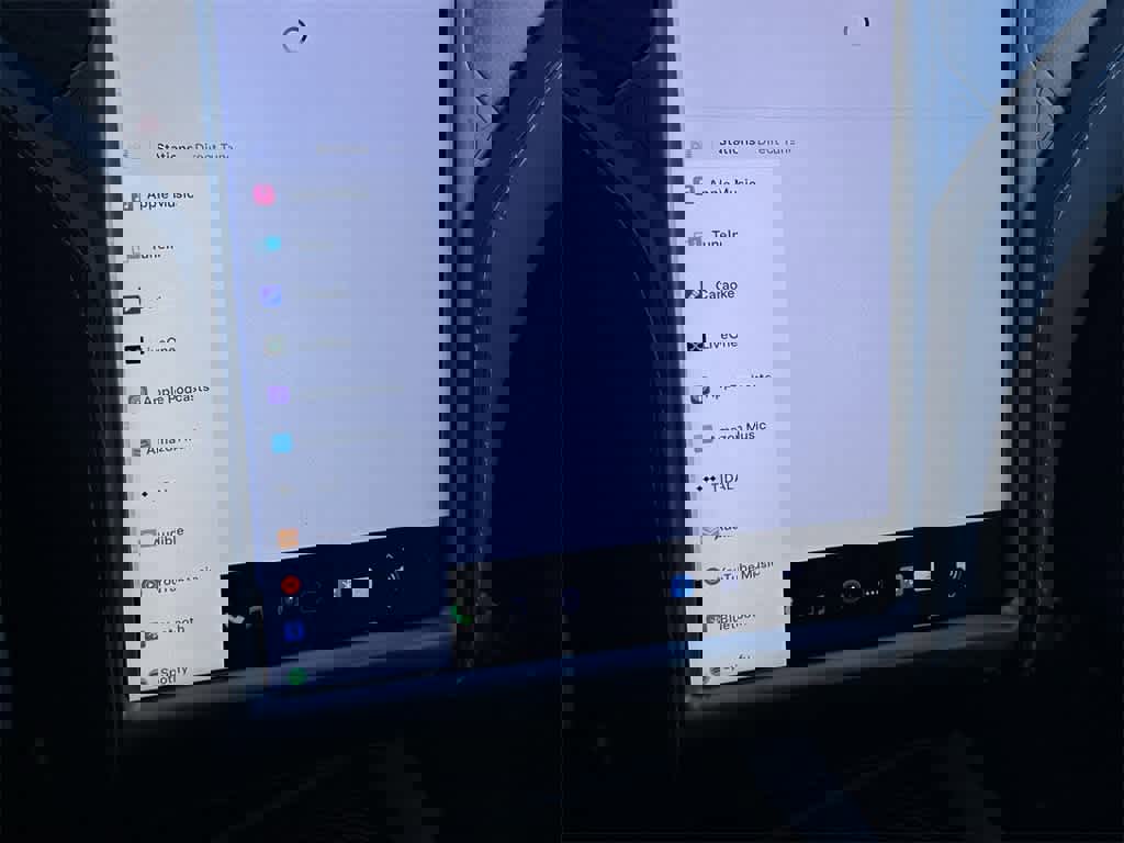 Used 2021 Tesla Model X Performance image 28