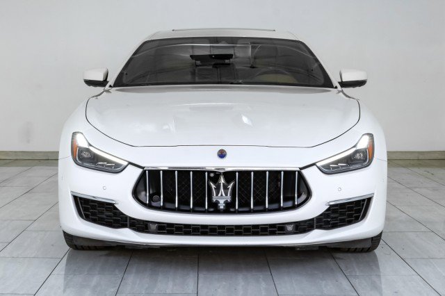 Used 2018 Maserati Ghibli S GranLusso AWD/4WD image 3