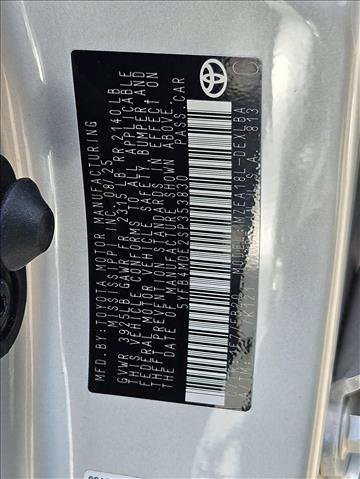 Used 2025 Toyota Corolla LE FWD image 22