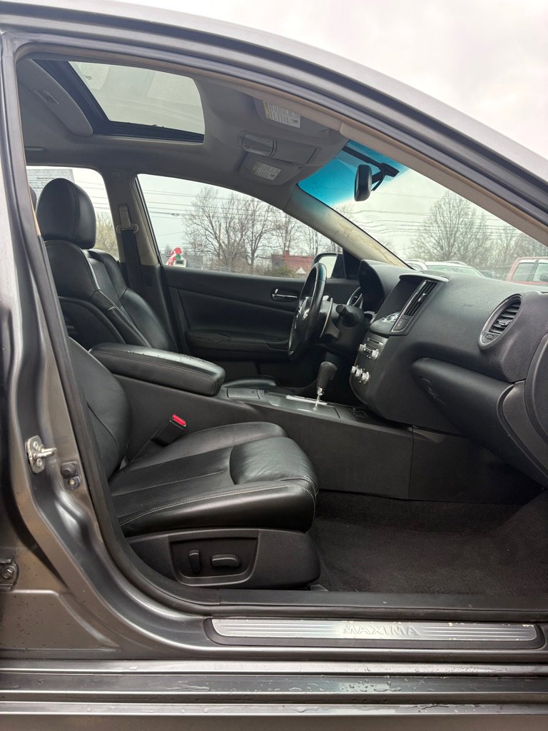 Used 2014 Nissan Maxima 3.5 SV w/ Sport Package image 11