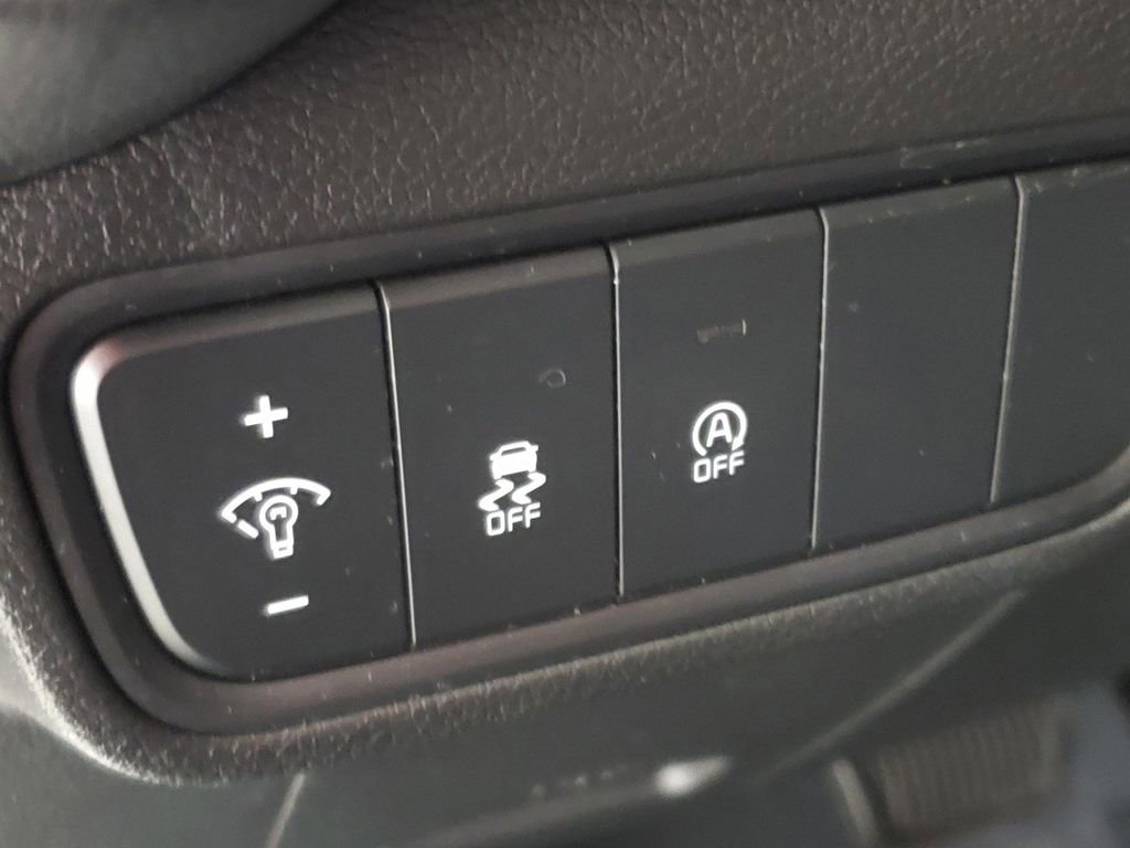 Used 2024 Kia Soul LX w/ Option Group 015 image 28