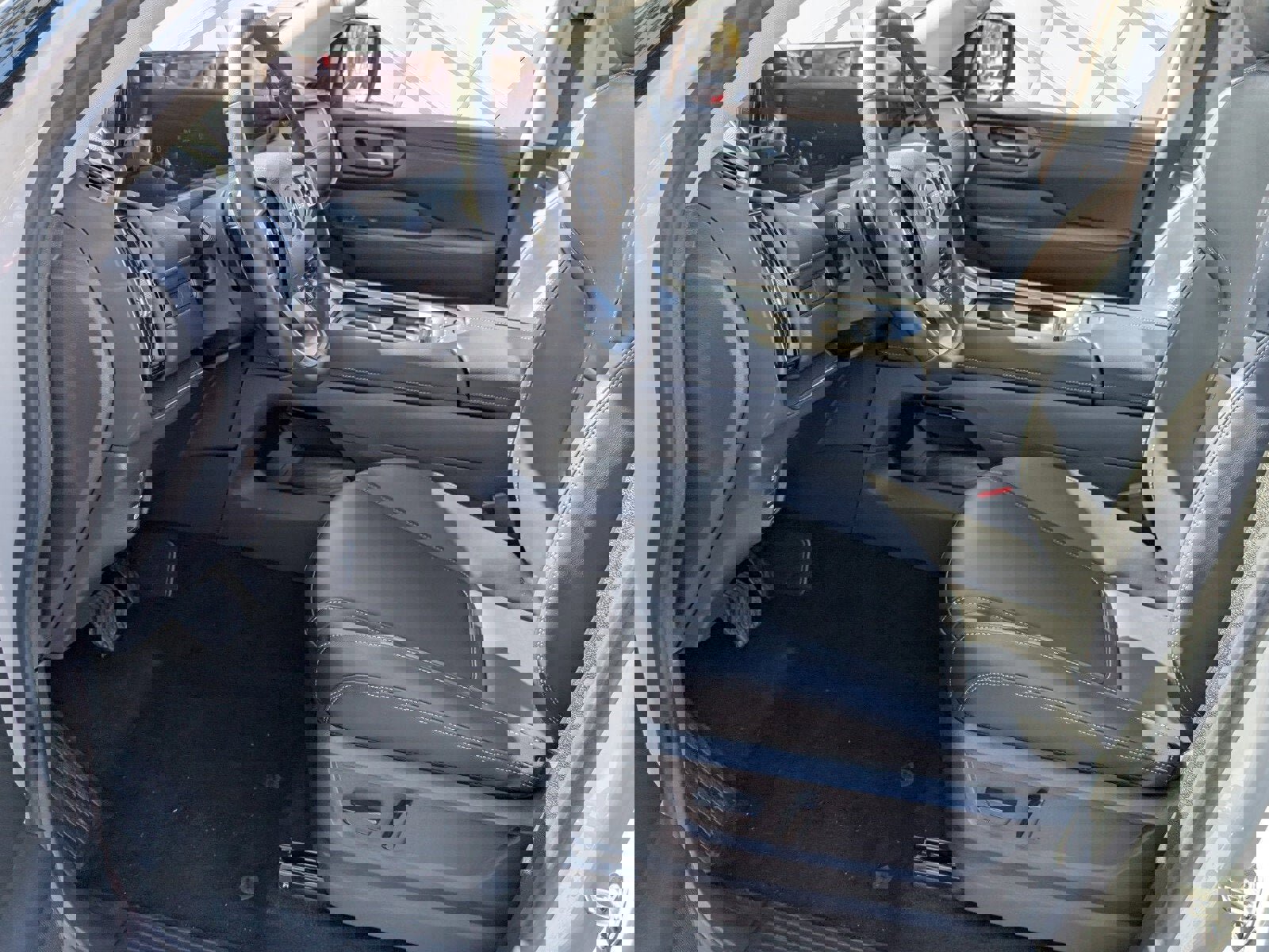 New 2025 Nissan Armada SV image 4