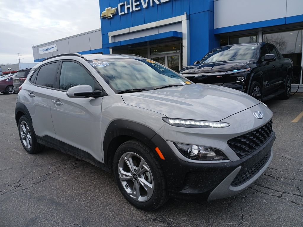 Used 2023 Hyundai Kona SEL w/ Convenience Package image 2