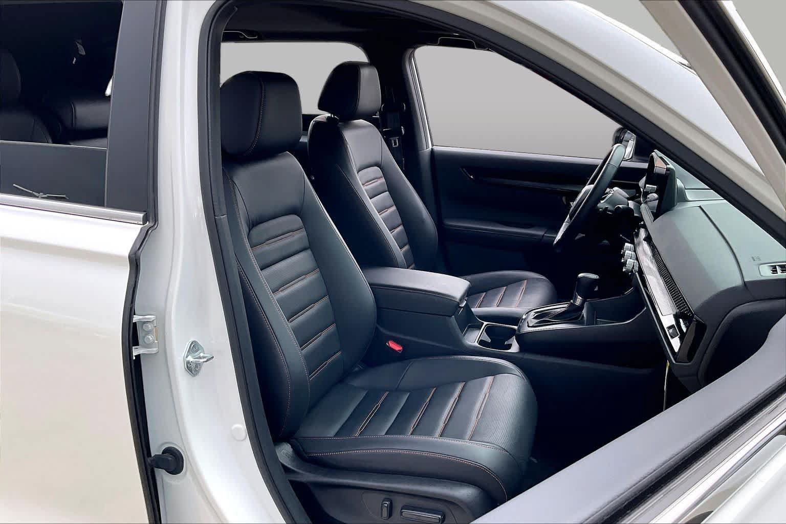 Used 2024 Honda CR-V Sport Touring image 7