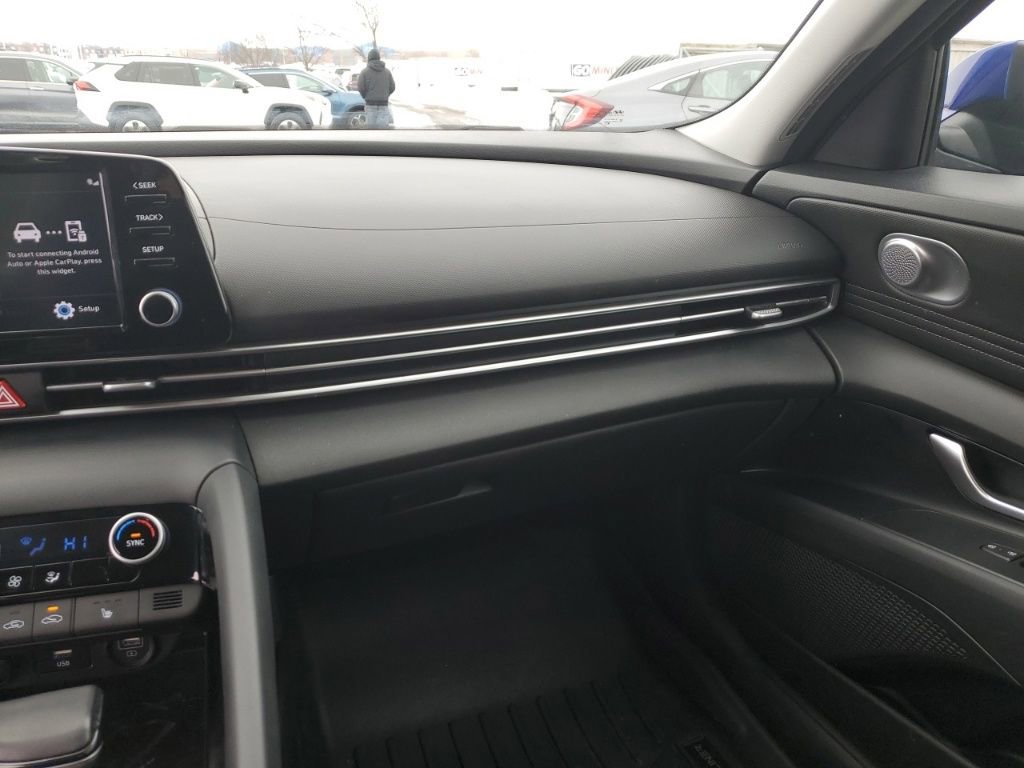 Used 2021 Hyundai Elantra SEL w/ Convenience Package image 23