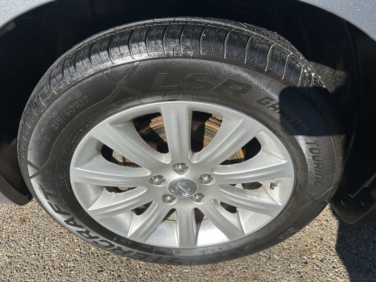 Used 2010 Chrysler Sebring Touring image 27