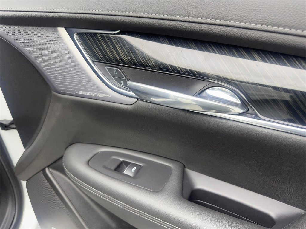 Used 2021 Cadillac XT6 Premium Luxury image 54