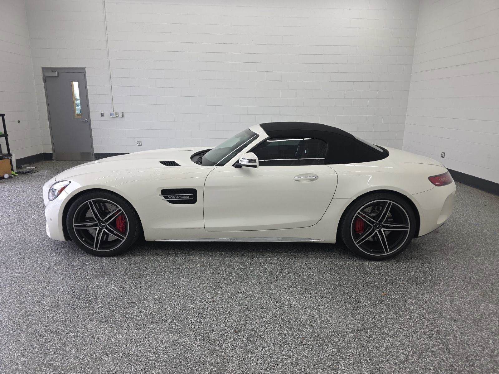Used 2018 Mercedes-Benz AMG GT C image 2