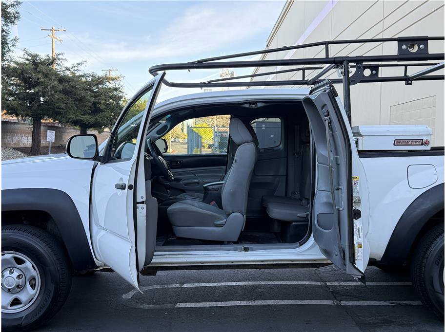 Used 2013 Toyota Tacoma 4x4 Access Cab w/ Convenience Pkg image 22