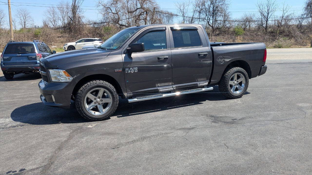 Used 2017 RAM 1500 Express AWD/4WD image 18