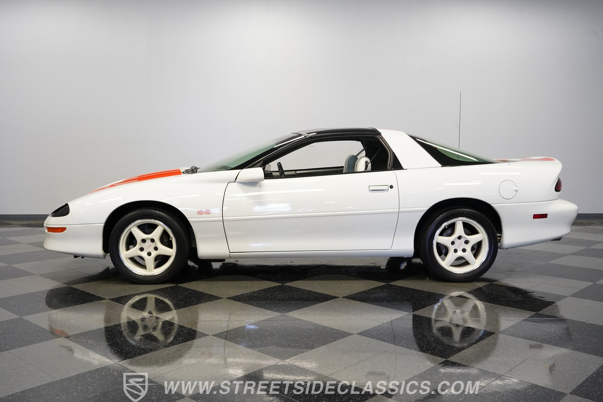 Used 1997 Chevrolet Camaro SS w/ SS Alteration Pkg RWD image 8
