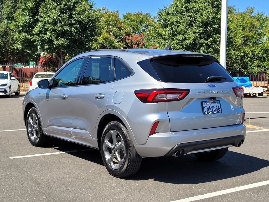 Used 2024 Ford Escape ST-Line Select AWD/4WD image 8