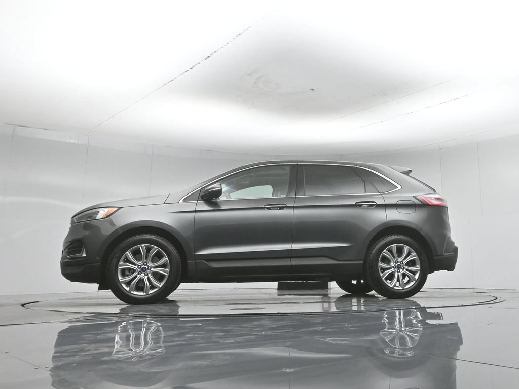 Used 2020 Ford Edge Titanium w/ Equipment Group 301A AWD/4WD image 54