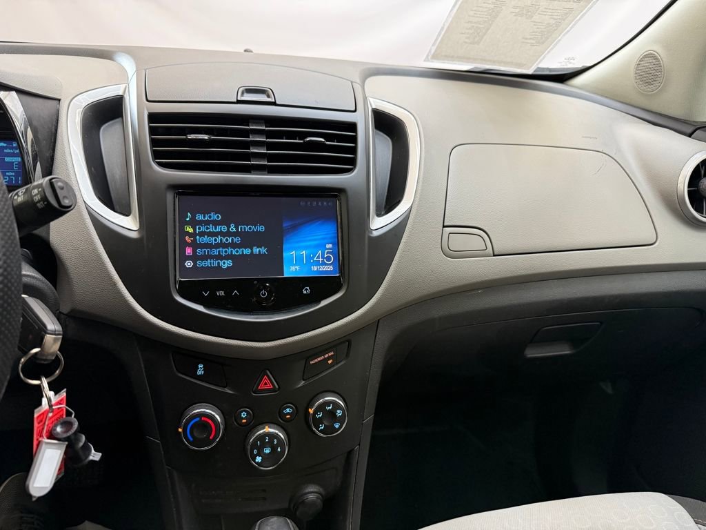 Used 2016 Chevrolet Trax LS image 14