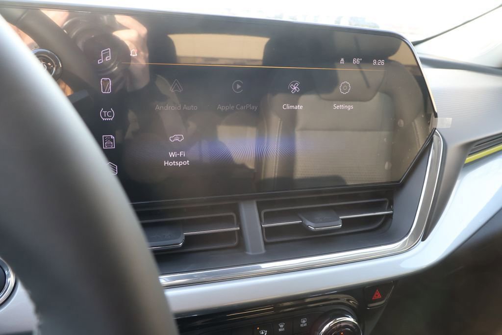 New 2026 Chevrolet Trax LT w/ LT Convenience Package FWD image 24